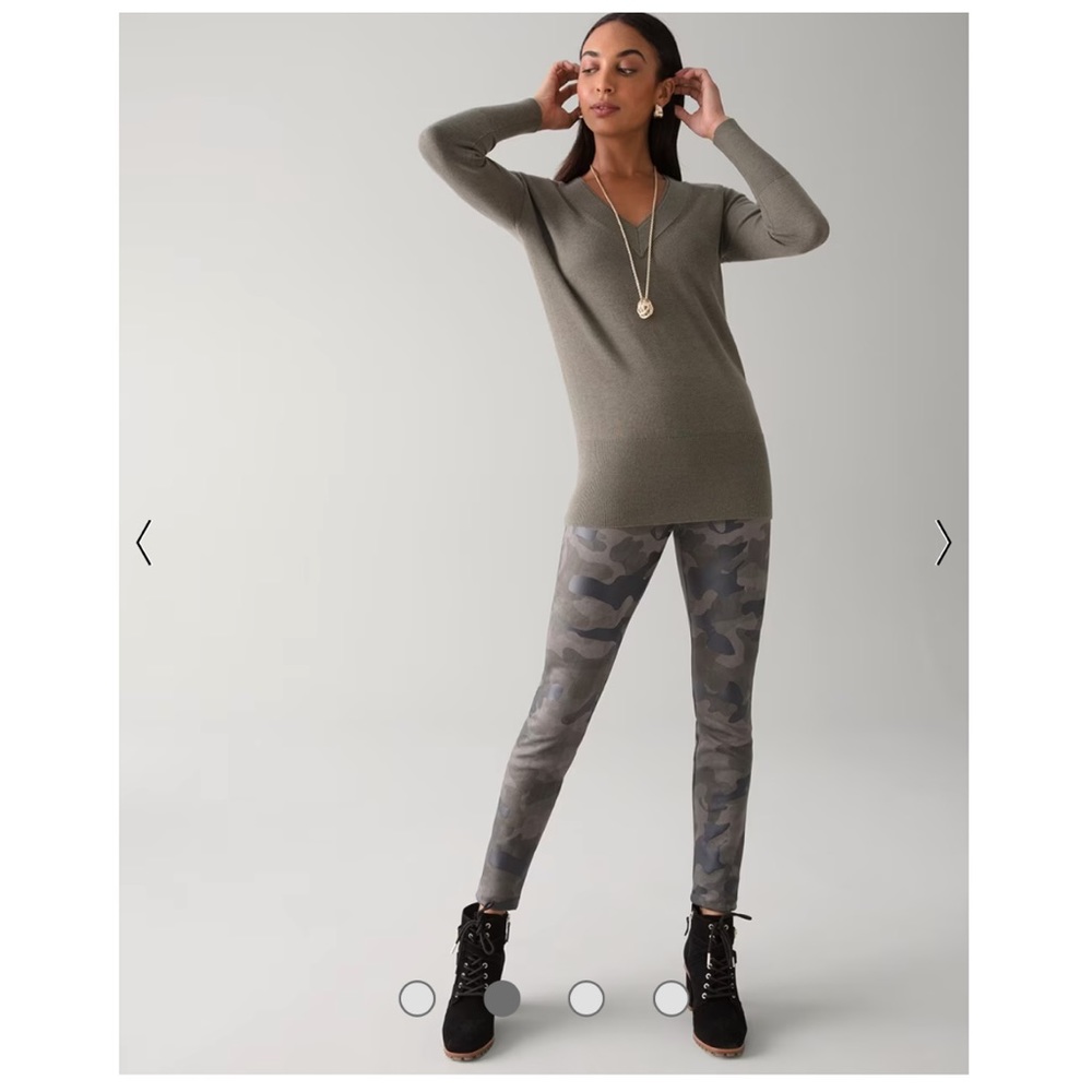 White House Black Market Size 10 Camo Microsuede Runway Leggings